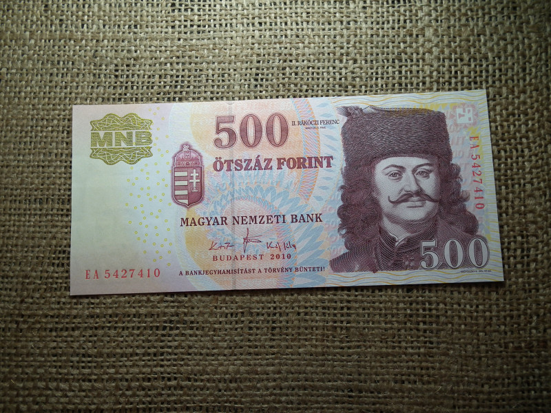 500 forint 2010 EA  UNC