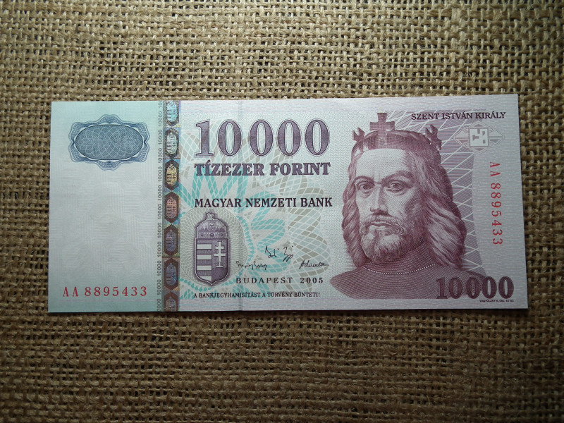 10000 Forint Bankjegy 2005 AA , VF 
