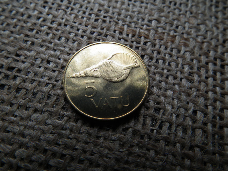 Vanuatu 5 vatu 1983 , verdefényes 