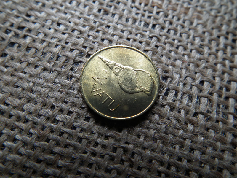 Vanuatu 2 vatu 1983 , verdefényes 
