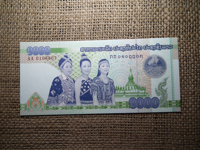 Laosz 1000 Kip 2008 UNC , B1