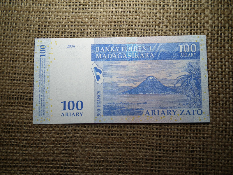 Madagaszkár 100 ariary 2004 UNC , B1