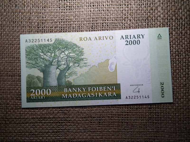Madagaszkár 2000 ariary 2008 - 2014  UNC , B1