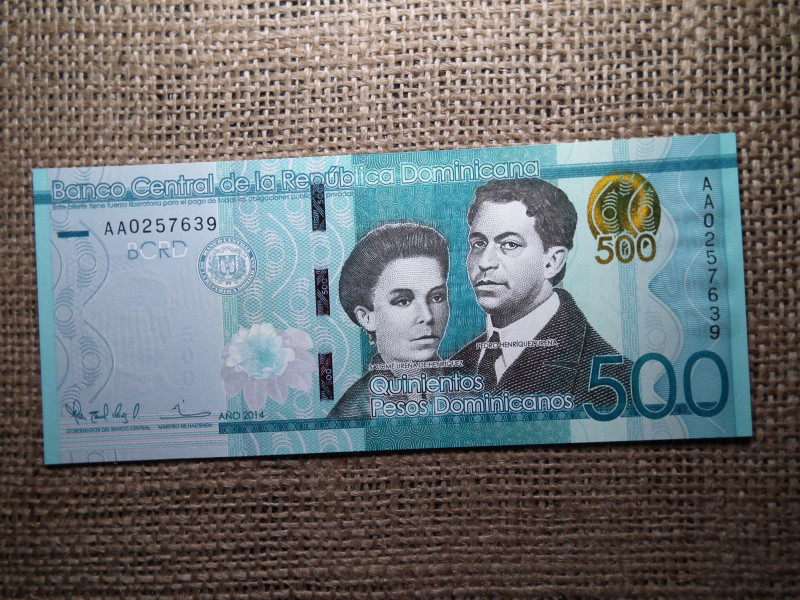 Dominikai köztársaság 500 pesos 2014 UNC , B1