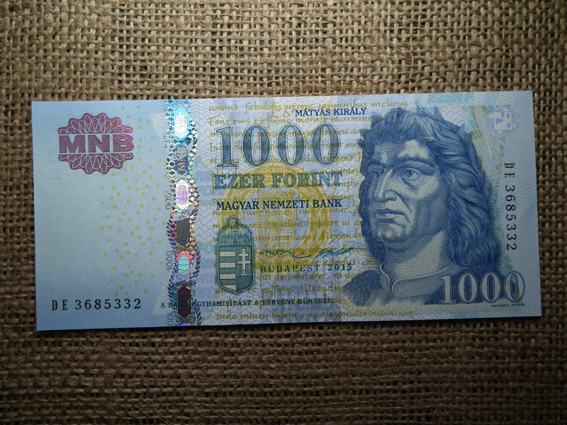 1000 forint 2015 DE , UNC , sorszámkövető párja is fent van ! 