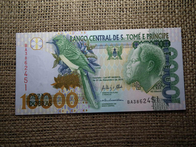 S . Tomé 10000 dobras 2013 UNC , C1