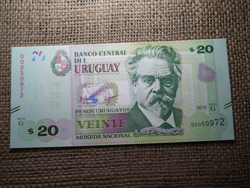 Uruguay 20 pesos 2015 UNC , C1