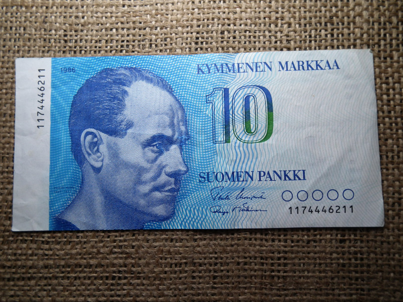 Finnország 10 márka 1986 , markkaa 