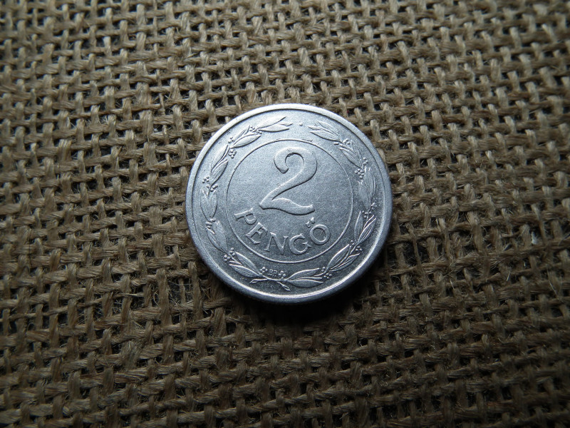 2 pengő 1941 , ritka , hullámos talpú , nagyon szép ! 
