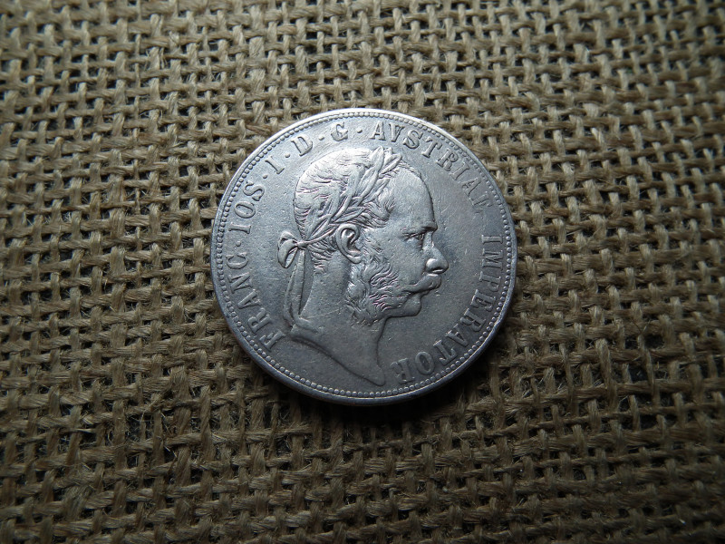 Ezüst 2 florin 1882 , sérült perem