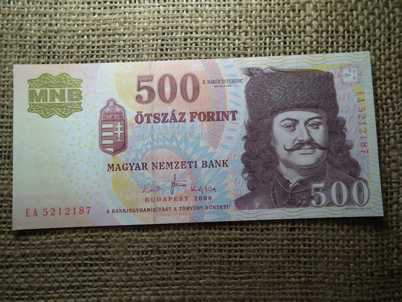 500 forint 2008 EA , UNC 