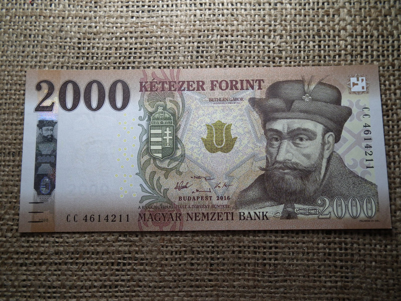 2000 forint 2016 CC , UNC