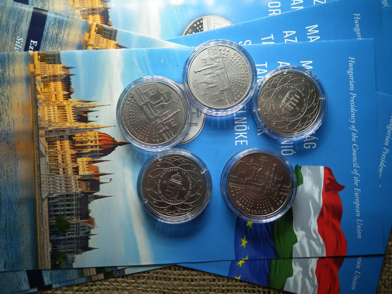 3000 FORINT 2024 EU elnökség + prospektus ! Ár/db , D