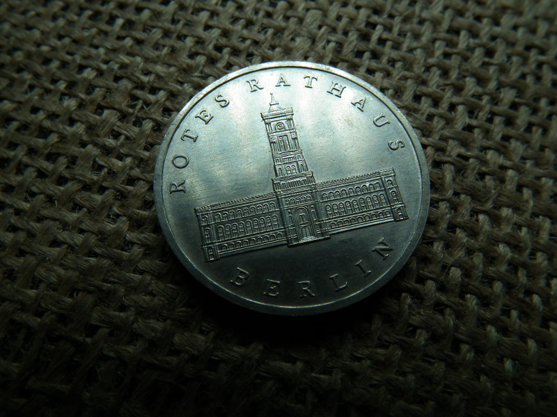 DDR 5 márka 1987 , 750 éves Berlin - Rotes Rathaus