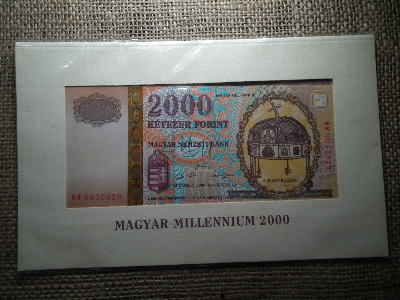Millennium 2000 forint 2000 UNC , eredeti borítékjában