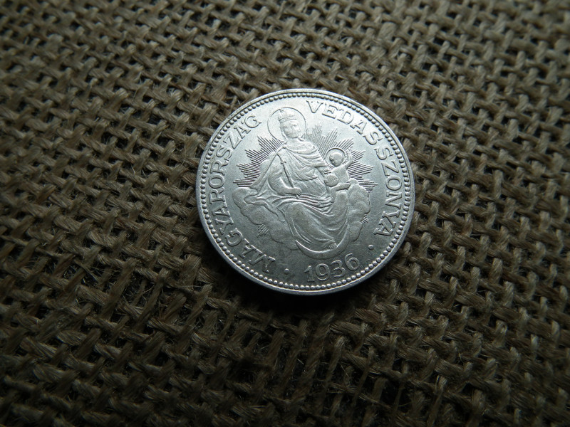 Ezüst 2 pengő 1936 , Madonnás