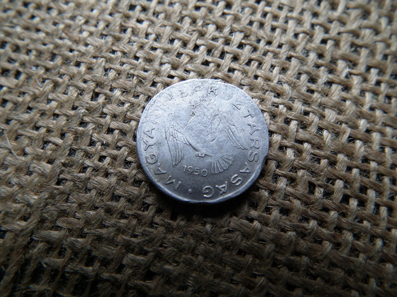 10 fillér 1950 MNK , ritka , sajnos ilyen..
