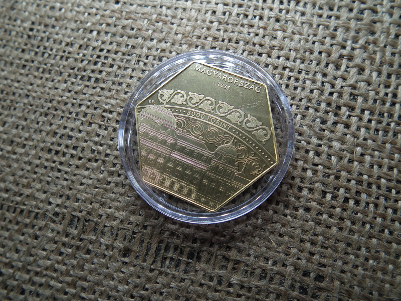 3000 forint 2025 Vöröskereszt egylet