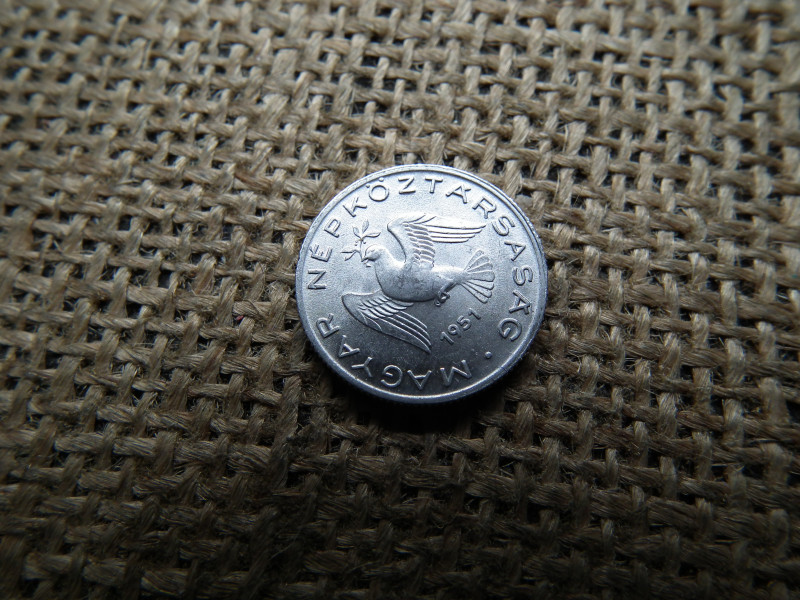 10 fillér 1951 , extra 