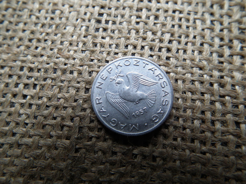 10 fillér 1957