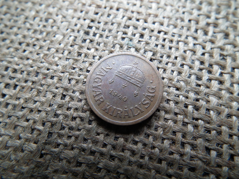 2 fillér 1940 , szellősebb évszám 