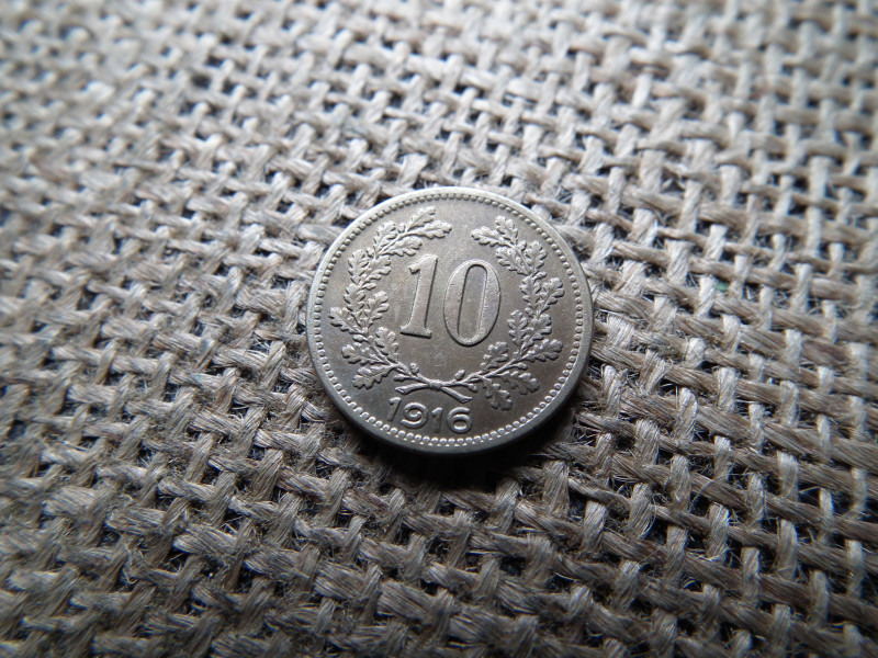 10 heller 1916 címerpajzs