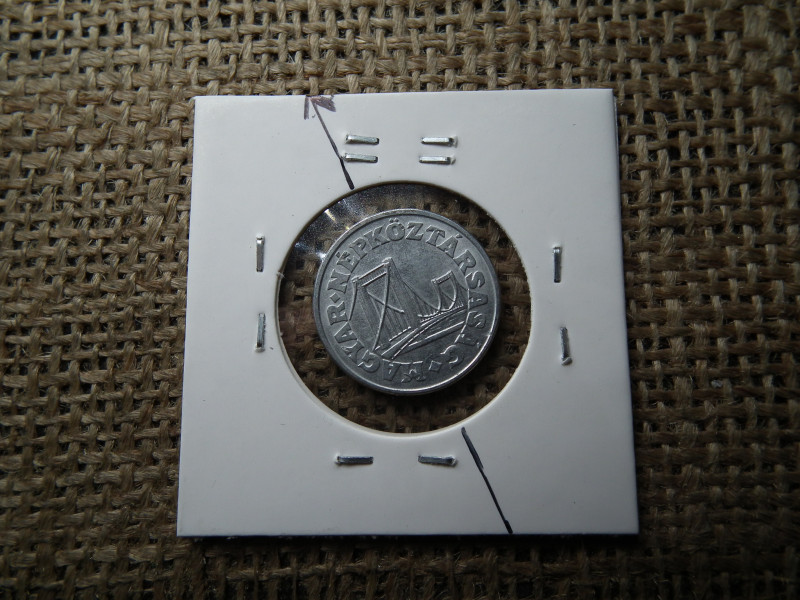 50 fillér 1967 extra , verdehibás , elfordult ! Hibás