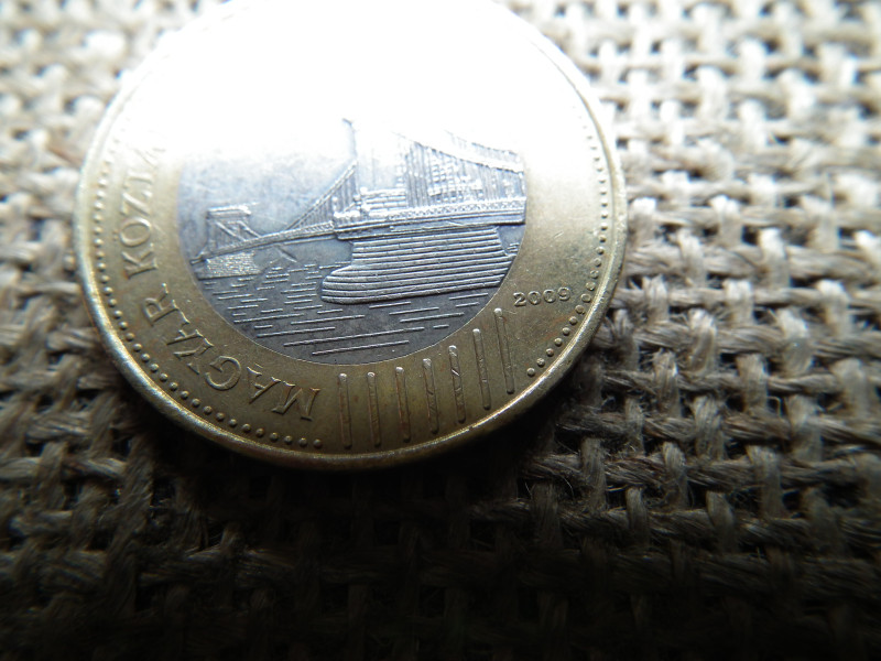 200 forint 2009 , ritka , hosszú vízvonalas