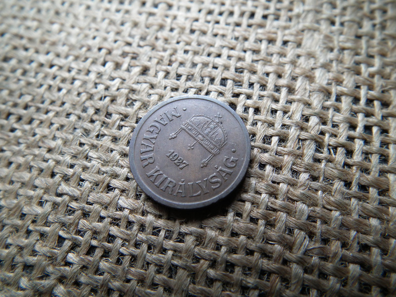2 fillér 1927 , extra