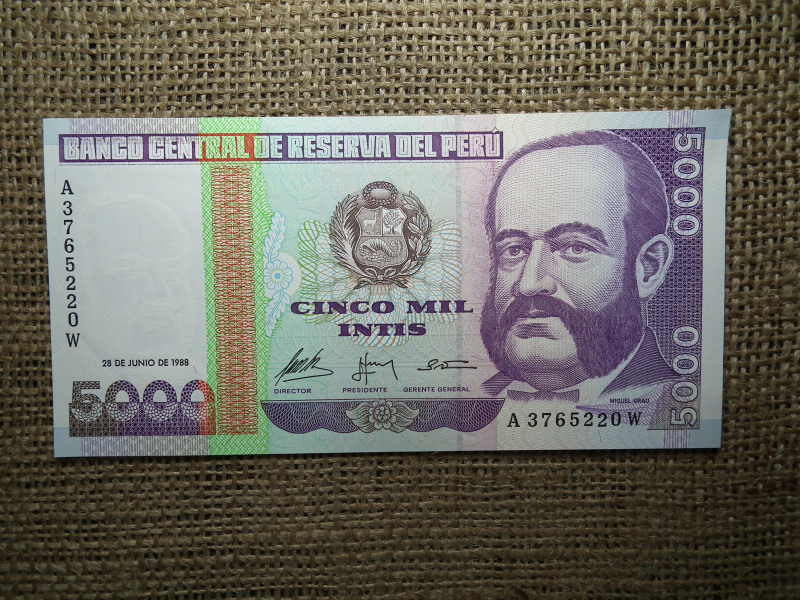 Peru 5000 intis 1988 UNC A1