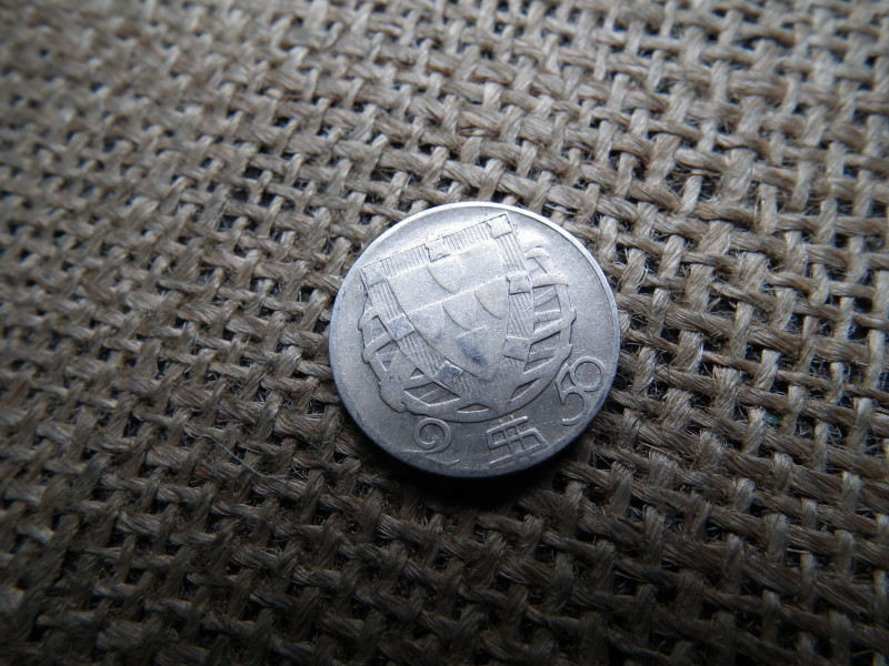 Portugáia , ezüst 2 ,50 escudos 1943 , escudo