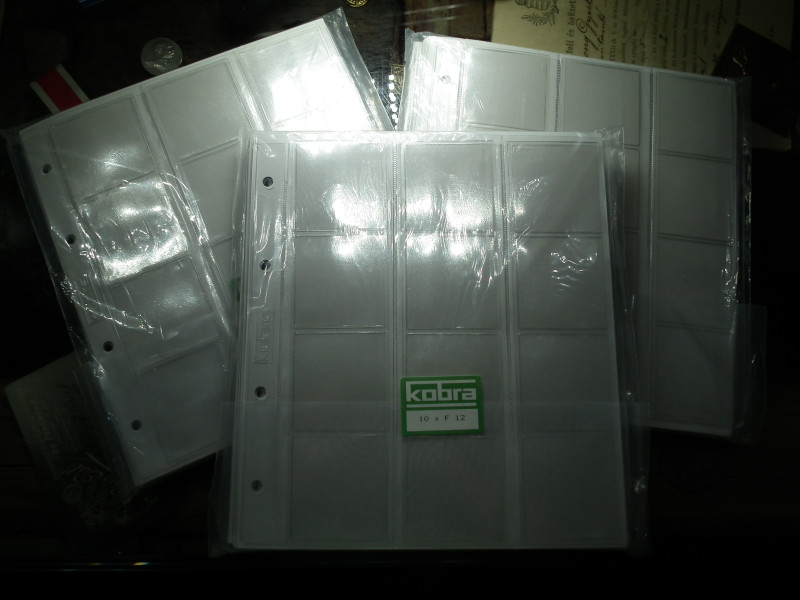 Kobra , Érmetartó , éremtartó , érme berakó lap ! 10 db 12 férőhelyes ! Ár / zacskó ( 10 lap , 10 elválasztó ) Új !