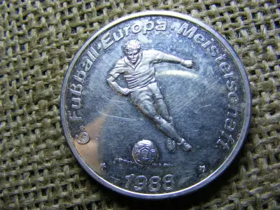 Németország 1988, ezüst érem, foci témával