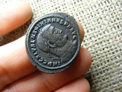 Róma, Maximinus Follis, ókori érme