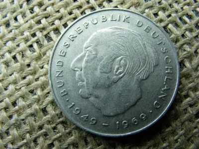 2 márka érme, 1984 D, ritkább