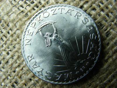 10 forintos érme, 1977