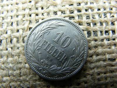 10 fillér 1908, címer átütés