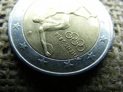 2 euró Olimpia Athén 2004, verdehibás, verőtő csorbulás