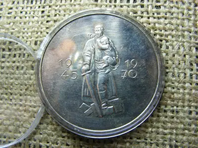Fasizmus Felszabadulásának Érme, 1945-1970, DDR
