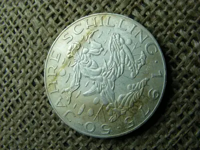 Ezüst 100 schilling érme, 1975