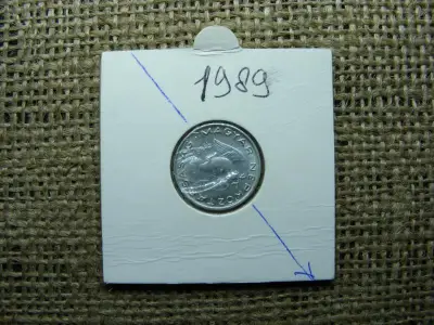 10 fillér 1989, verdehibás, elfordult