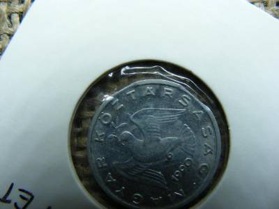 10 fillér, 1990, verdehibás, 2x kicsípett