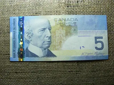 Kanada 5 dolláros bankjegy, 2006, V2