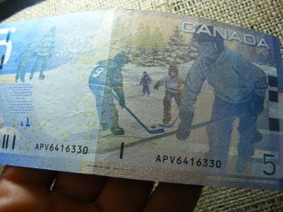 Kanada 5 dolláros bankjegy, 2006, V2