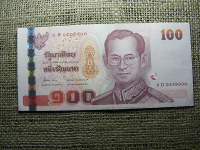 Thaiföld 100 bath, 2005-2015, V2