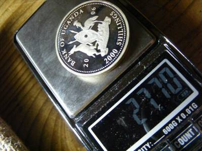 Uganda 2000 shilling ezüst érme, 2006, foci