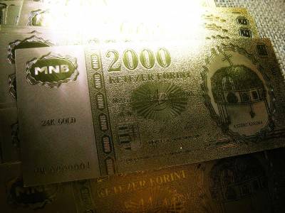 2000 forintos bankjegy, 2000, aranyozott plasztik, Millennium