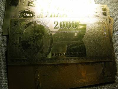 2000 forintos bankjegy, 2000, aranyozott plasztik, Millennium