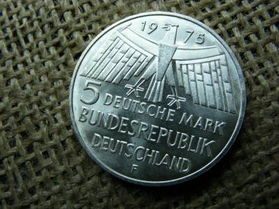 Ezüst 5 márka érme, 1975