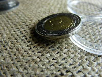 100 forintos érme, 2019, verdehibás, ritka